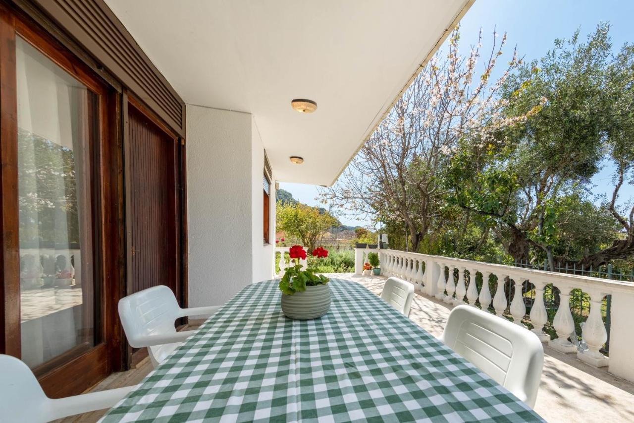 To Ktimataki Villa Агиос Гордиос Екстериор снимка